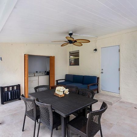 וסט פאלם ביץ' Chic Downtown Vacation Home And Guest Home מראה חיצוני תמונה