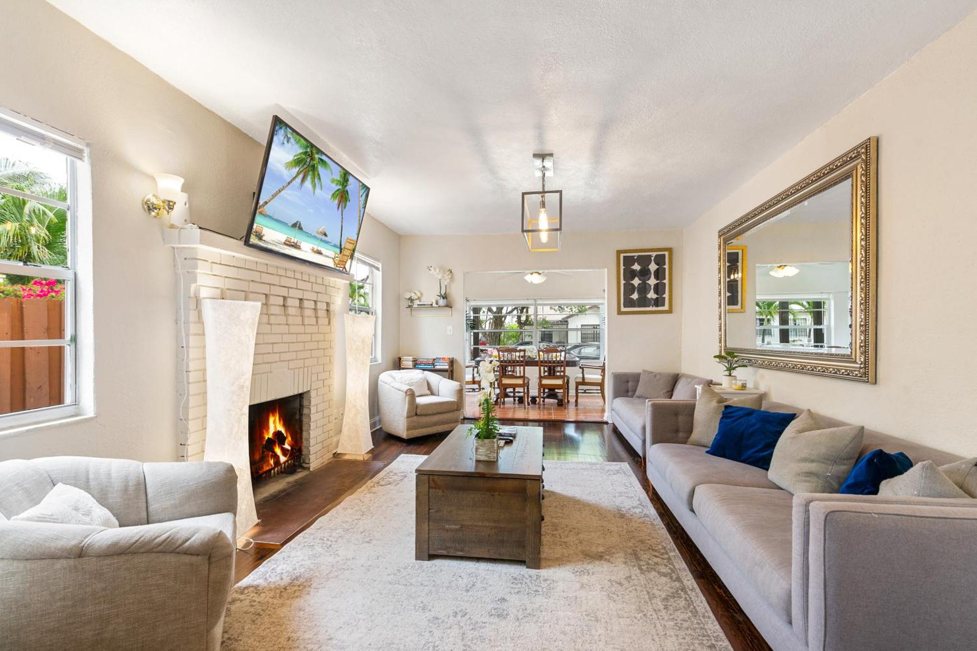וסט פאלם ביץ' Chic Downtown Vacation Home And Guest Home מראה חיצוני תמונה
