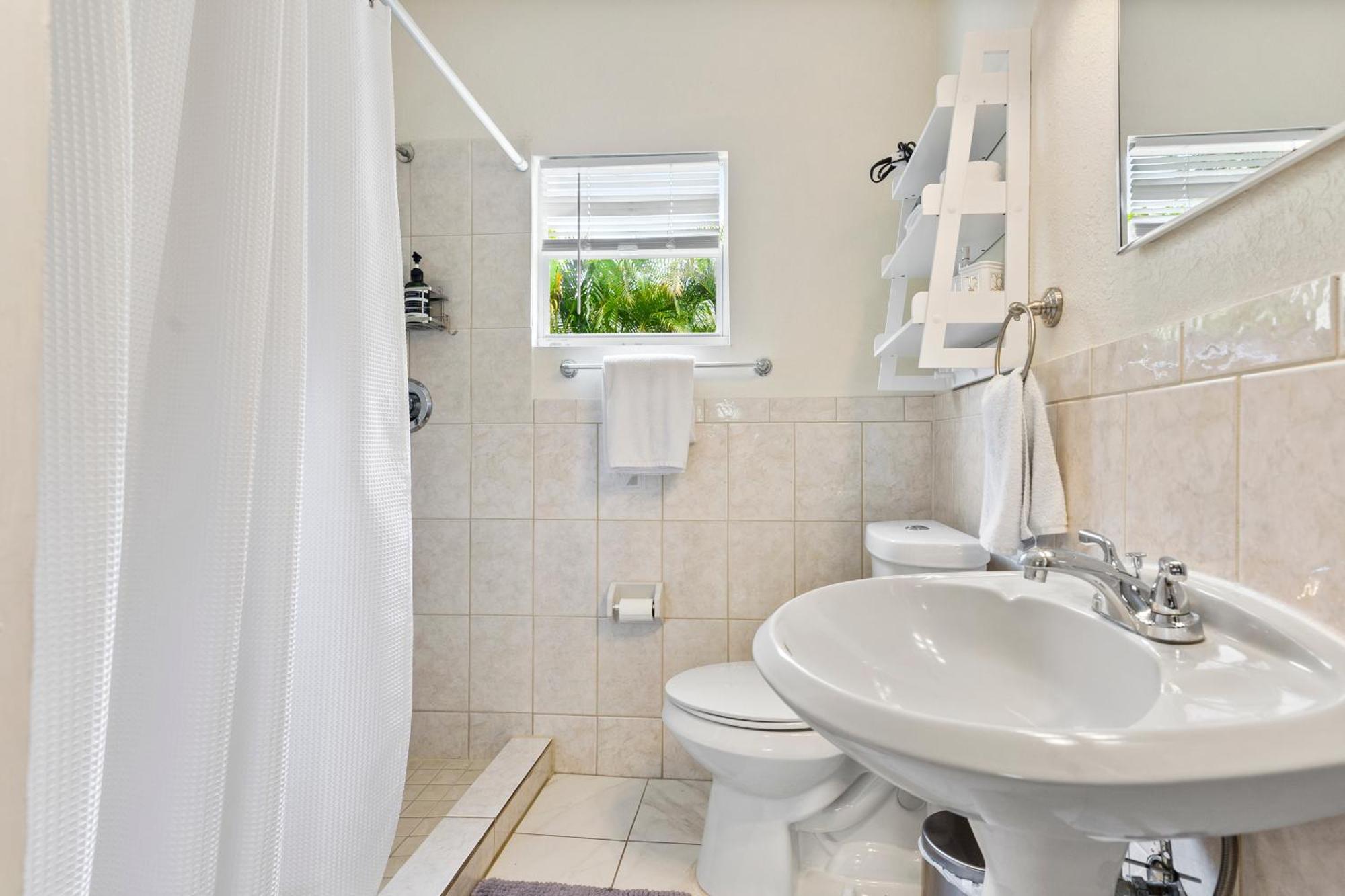 וסט פאלם ביץ' Chic Downtown Vacation Home And Guest Home מראה חיצוני תמונה